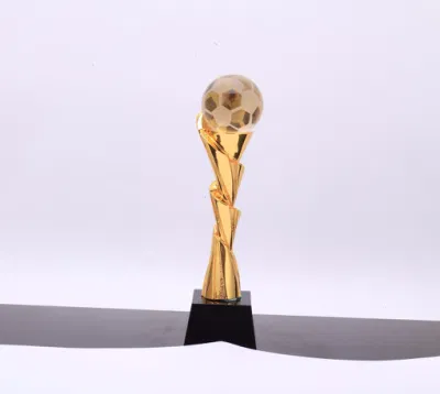 Pallone da calcio in cristallo con trofeo in resina per partita di calcio sportiva personalizzata